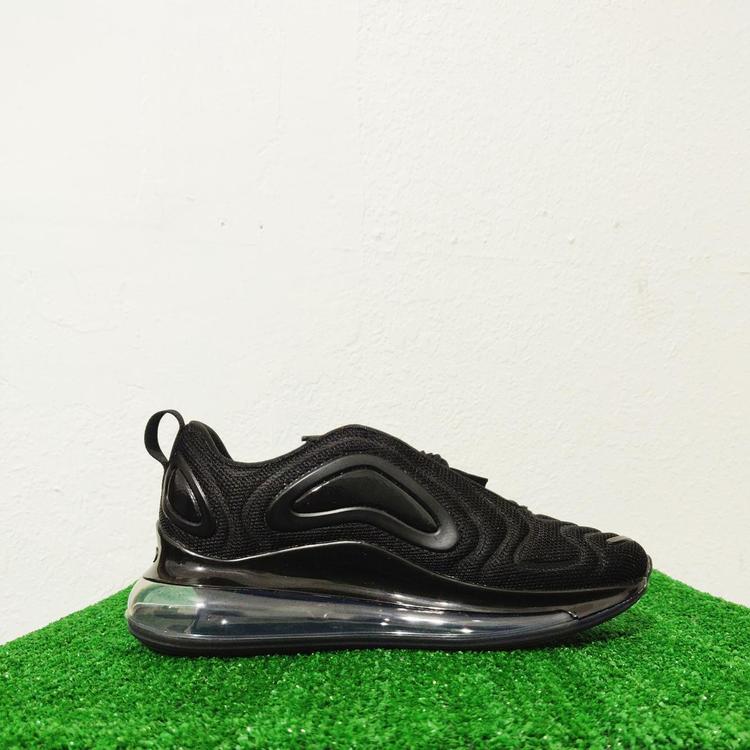 nike air max womens black and gold