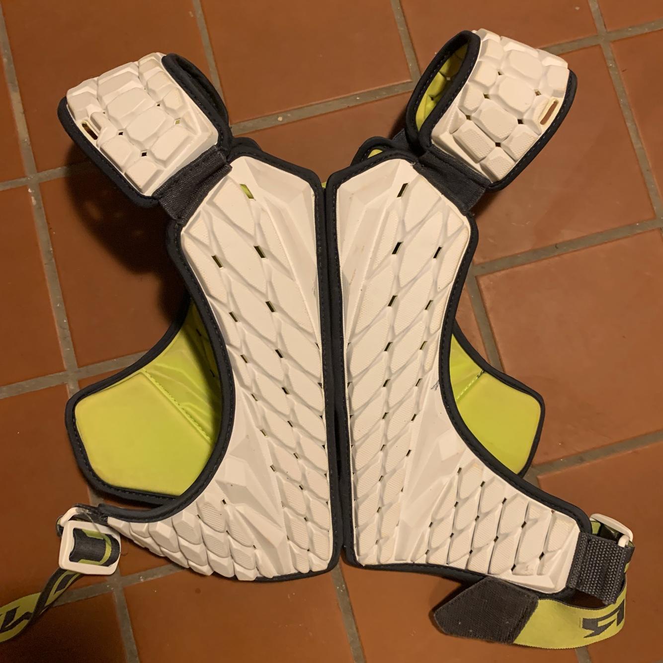 Large Under Armour Shoulder Pads SidelineSwap