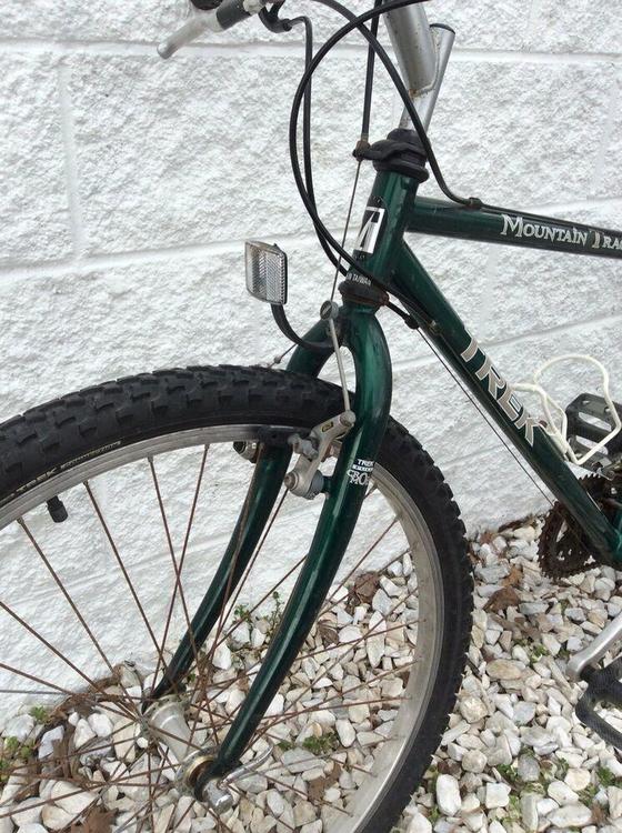 trek 820 hybrid