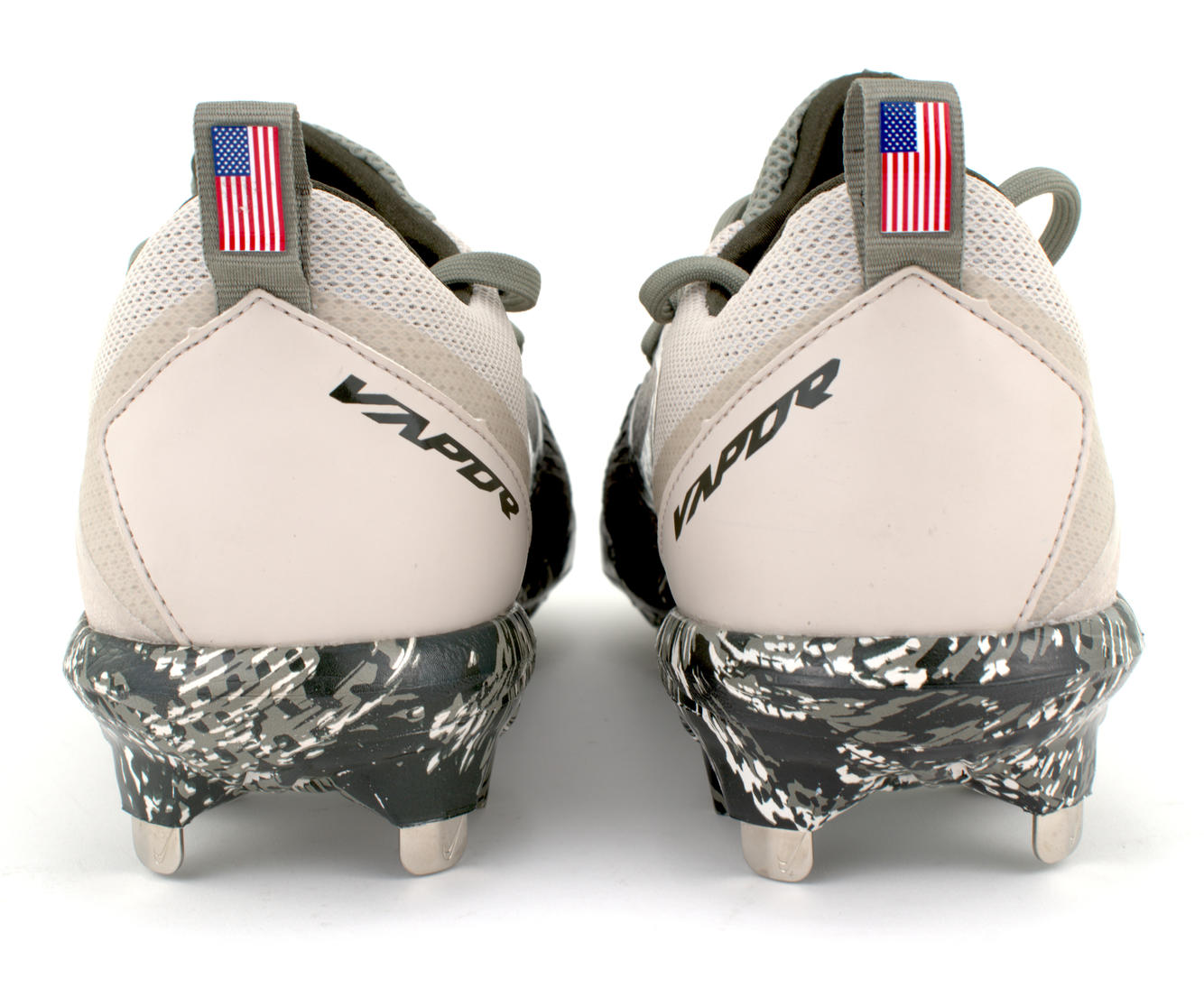 camo baseball cleats
