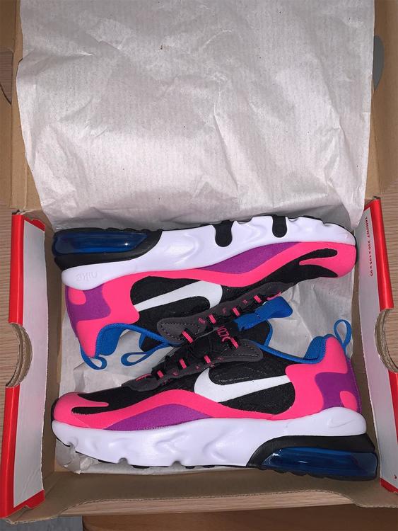 pink nike shocks