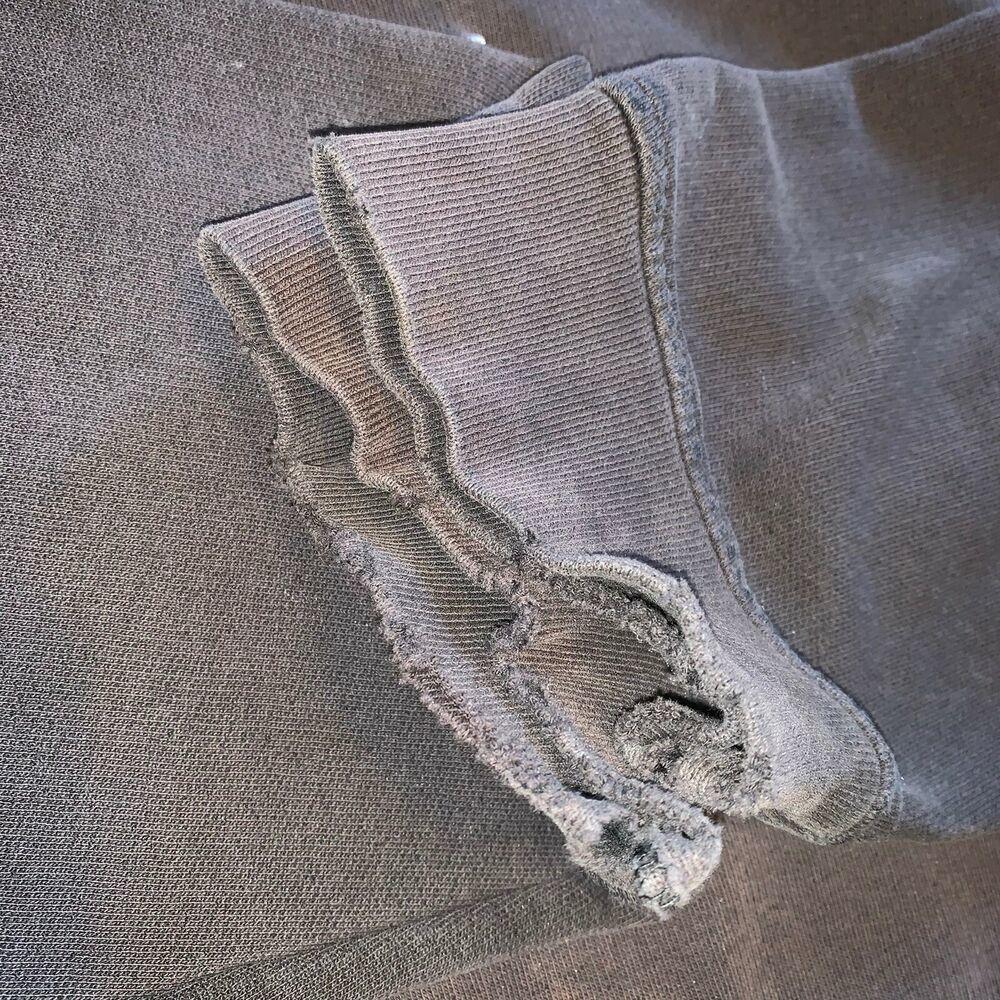 travis scott middle swoosh