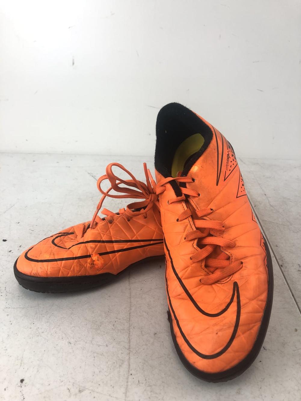 indoor soccer shoes size 6