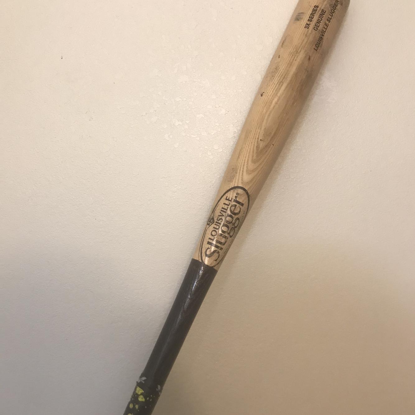 Louisville Slugger Used 33in Genuine Series X3 Wood Bat Baseball Bats