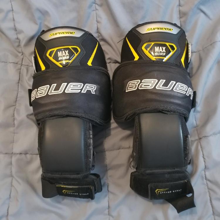 Bauer Used Supreme Senior Knee Pads Hockey Goalie SidelineSwap