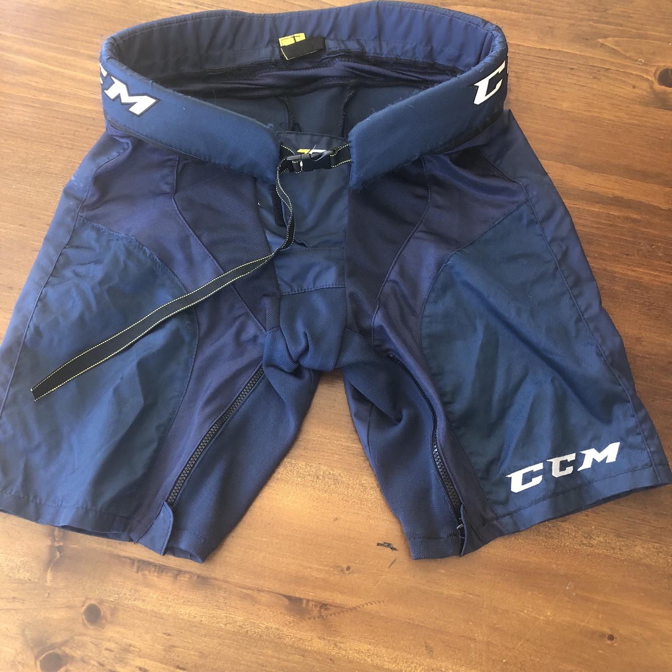 Senior Small CCM Super Tacks Girdle/Shell SidelineSwap