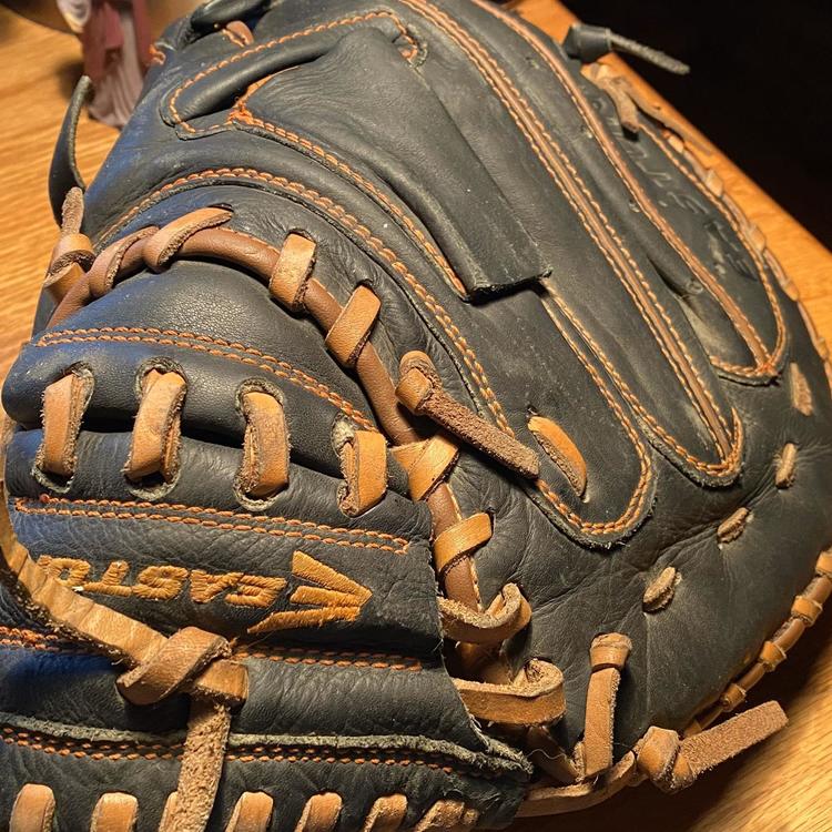 used catchers mitt