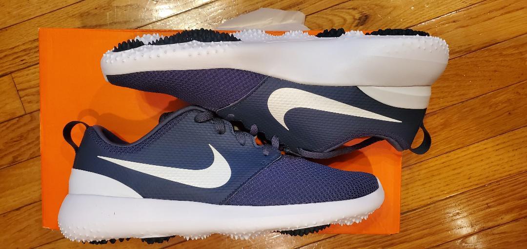 navy blue roshes mens