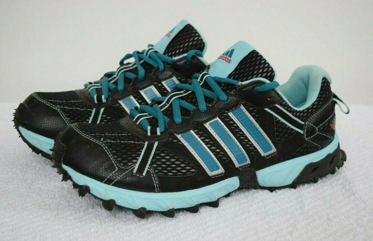 indoor athletic shoes