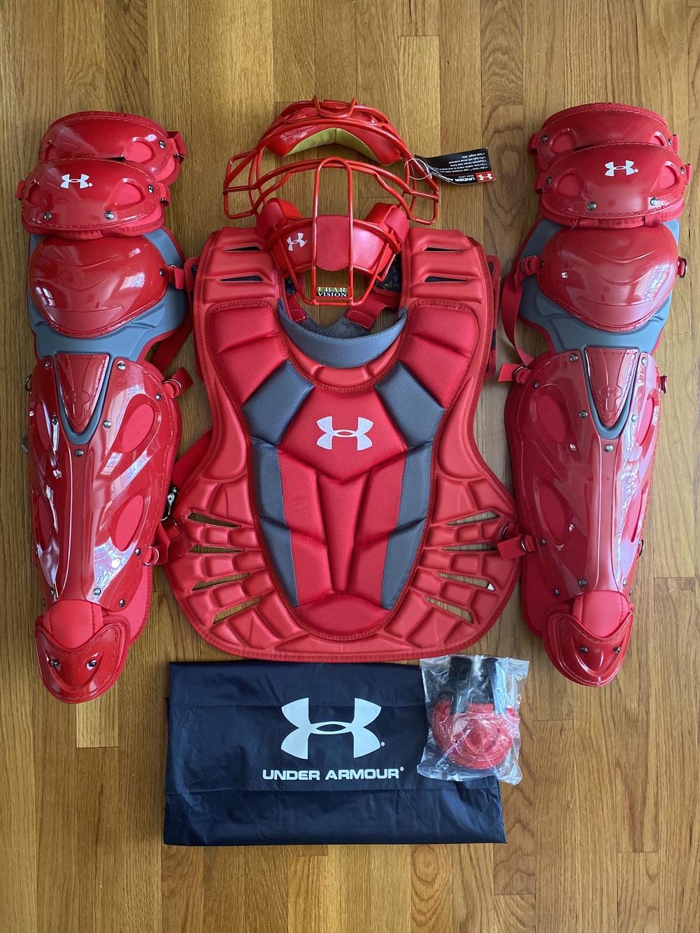 New Under Armour Pro Issue Catcher's Set SidelineSwap