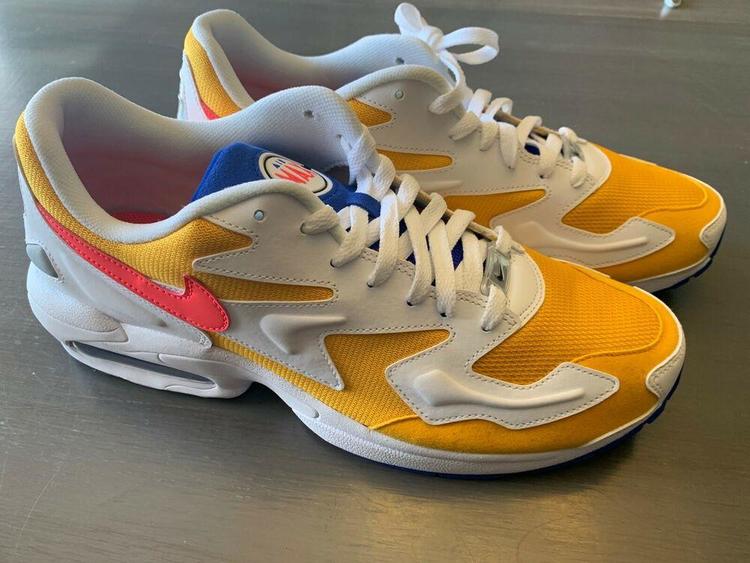 nike air light shoes