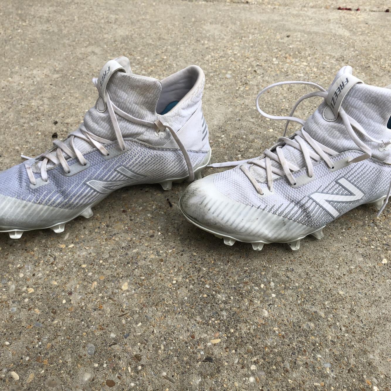 nuovo white cleats