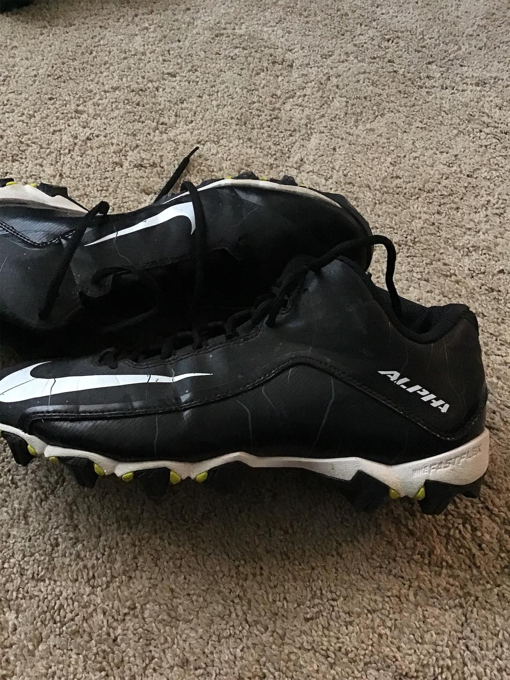 Nike Black Men's Molded Football/Baseball Cleats High Top SidelineSwap