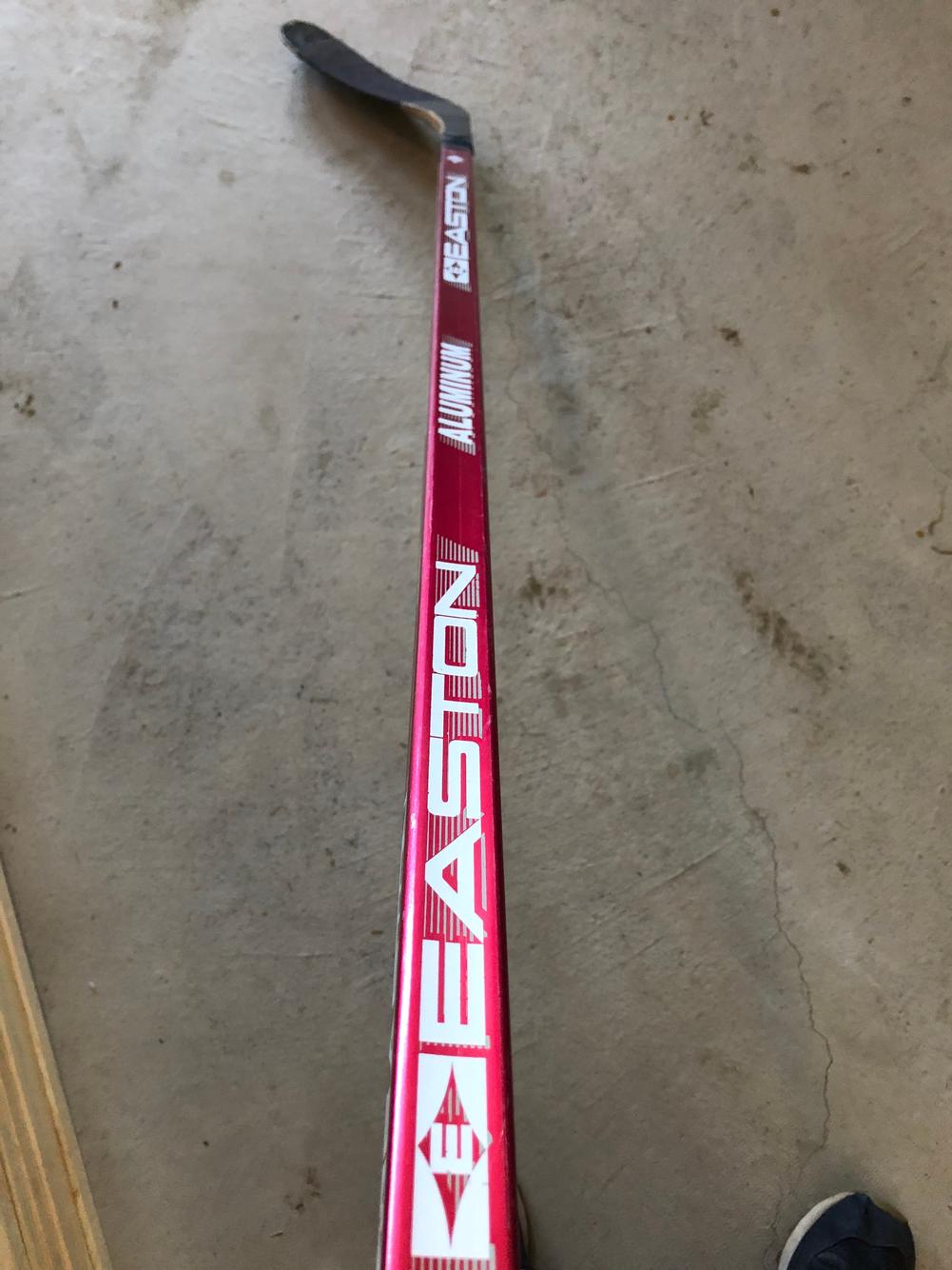 Red Easton Aluminum Stick SidelineSwap