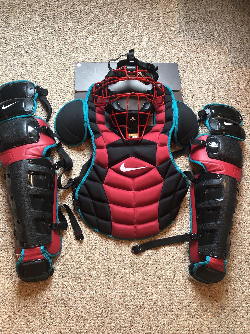 Pro Issue Nike Catchers Set SidelineSwap