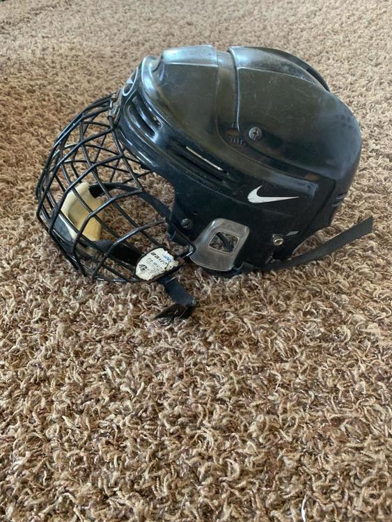 nike football headgear