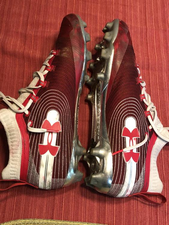 under armour spotlight cleats red