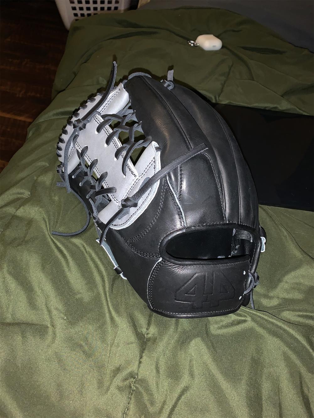 44 Pro Black New Outfield Signiture Series 12.5" Glove Baseball