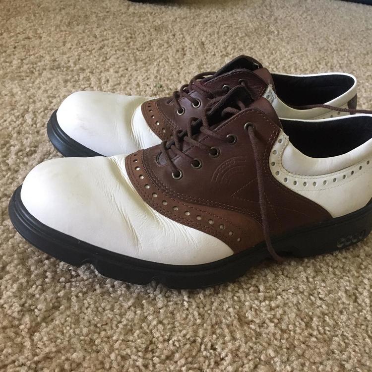 ecco saddle golf shoes