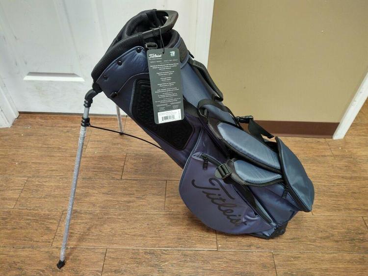 black titleist golf bag