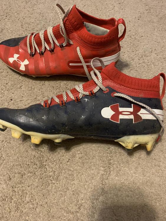 under armour spotlight cleats low