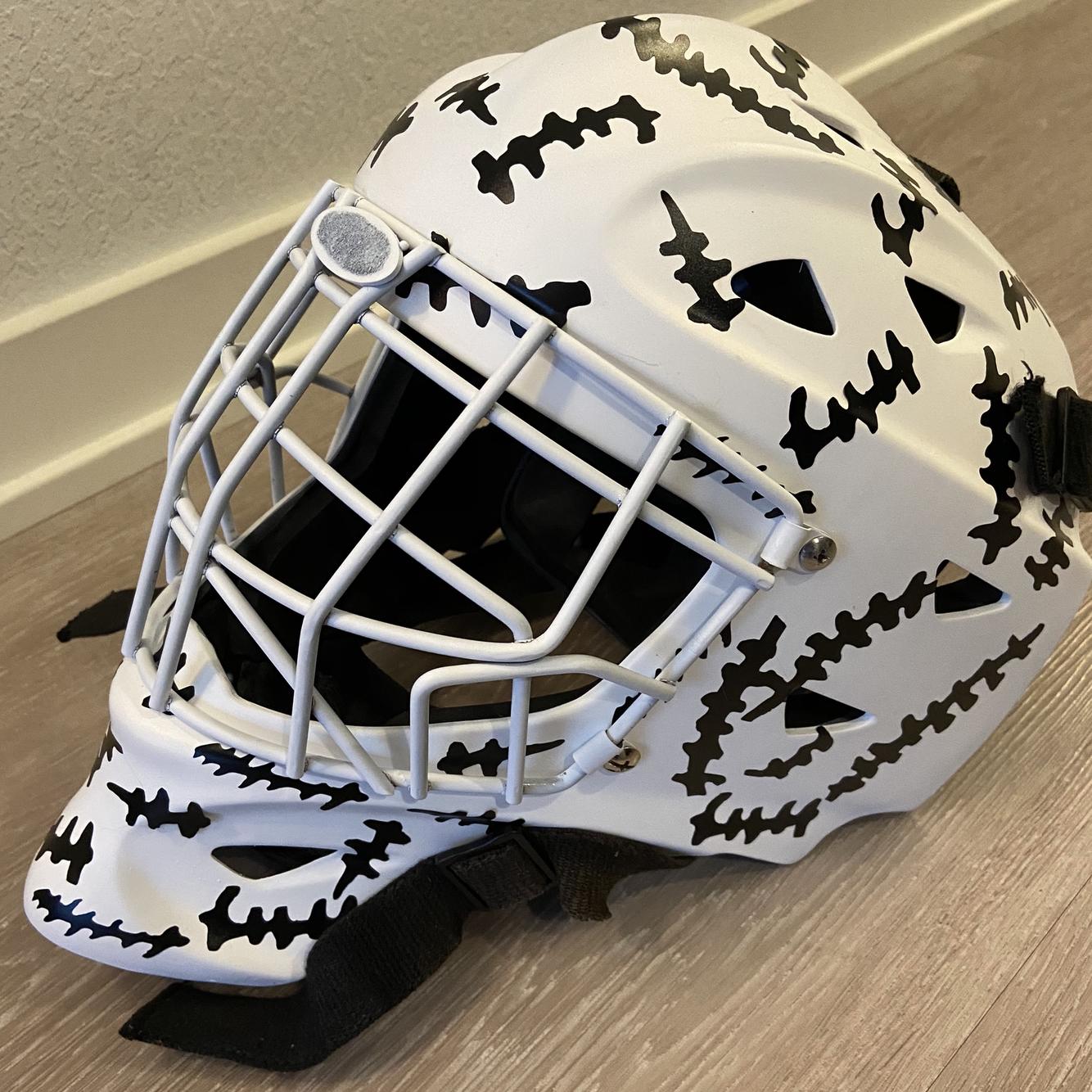 Used Senior Itech Stitches Goalie Mask SidelineSwap