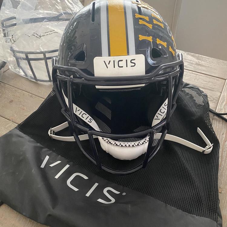 Vicis Used 01 Helmet Football Protective