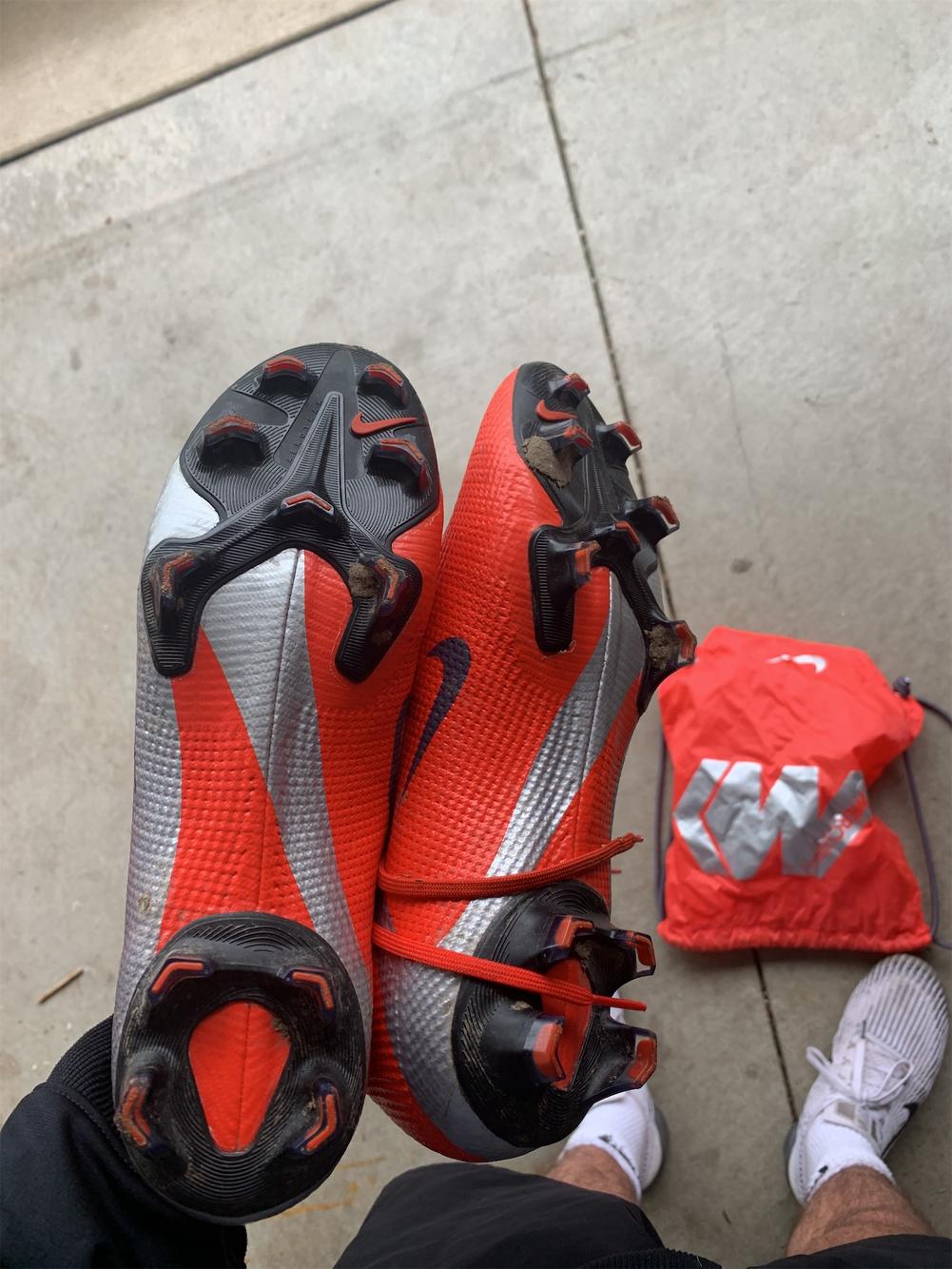 nike mercurial vapor size 9.5