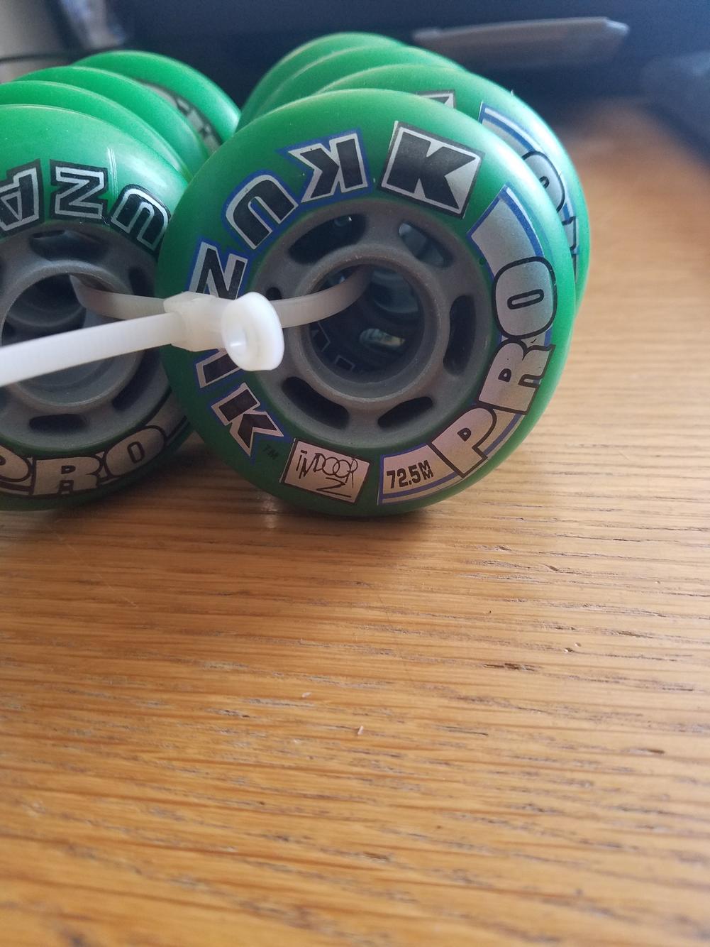 New Rink Rat 72mm roller hockey Wheelsset of 8 wheels SidelineSwap