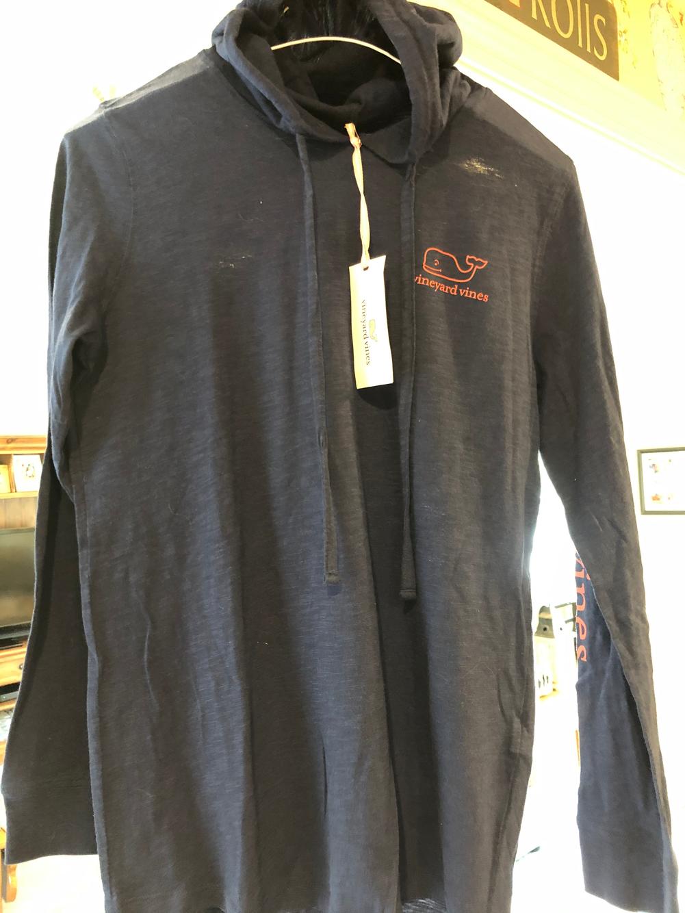 vineyard vine hoodie