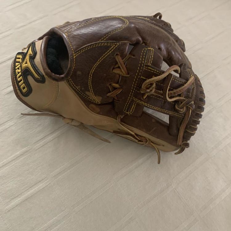 used mizuno baseball gloves