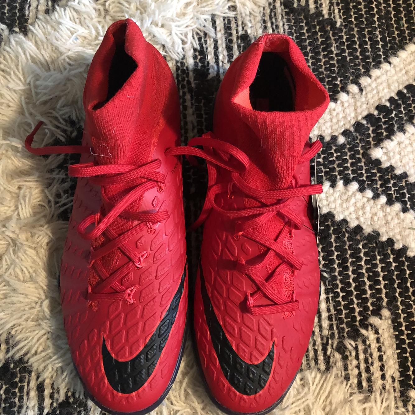 nike men's hypervenom cleats