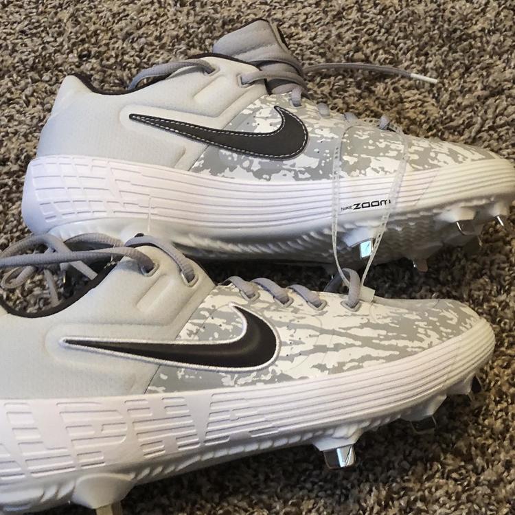 nike alpha softball cleats