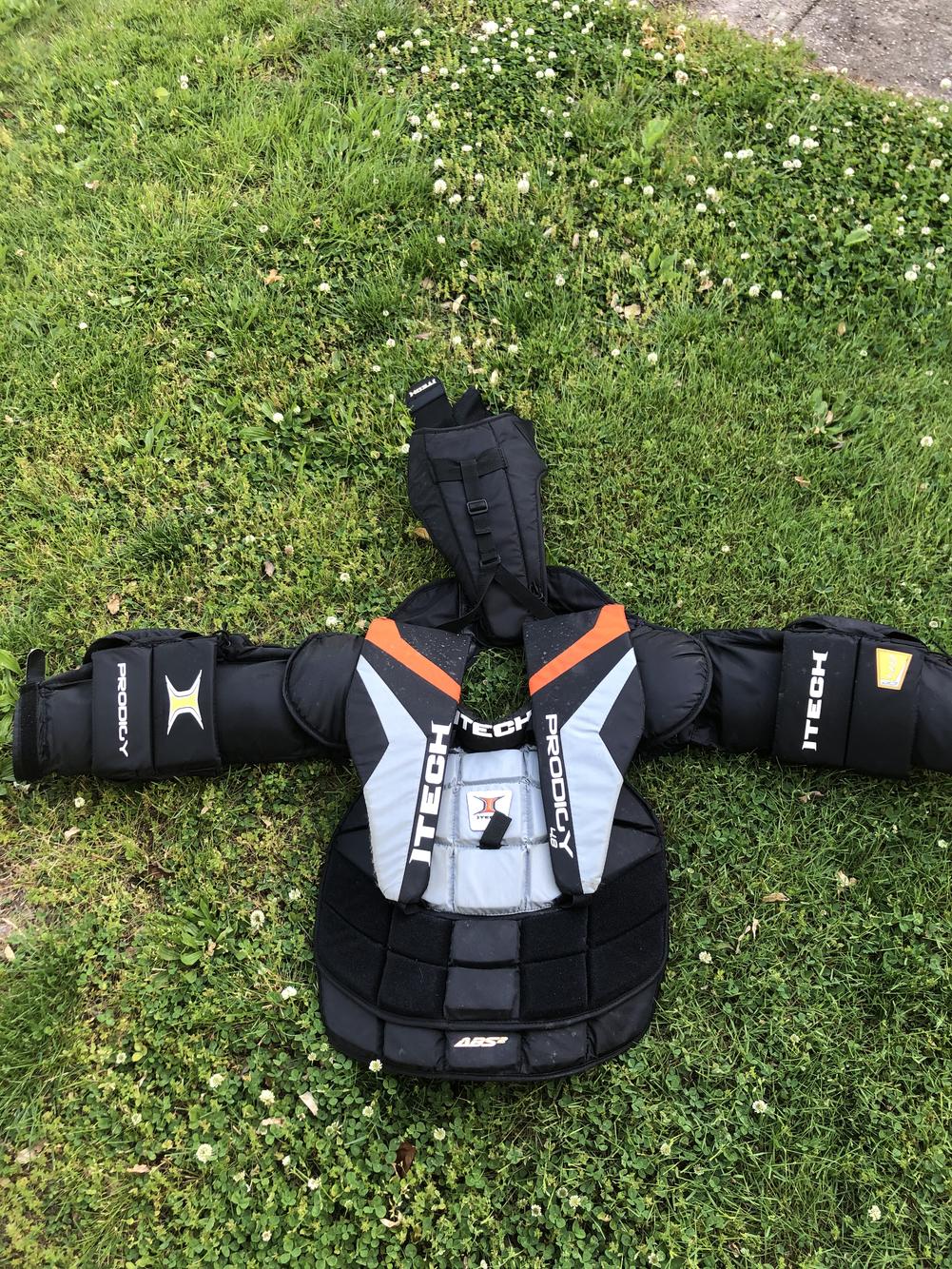 Senior Used Large Itech Goalie Chest Protector SidelineSwap