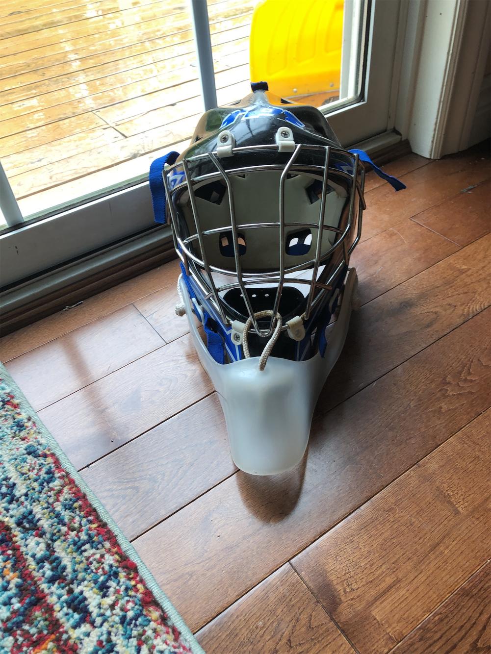 Hockey TPS Goalie Mask+dangle/throat Guard SidelineSwap