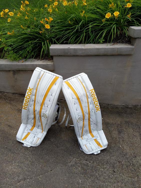 reebok 18k goalie pads