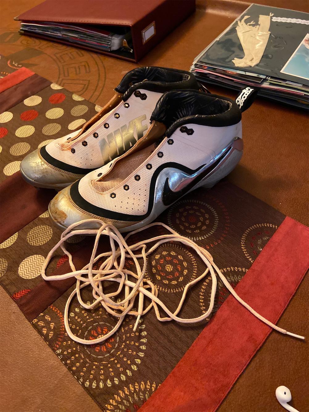 trout all star cleats