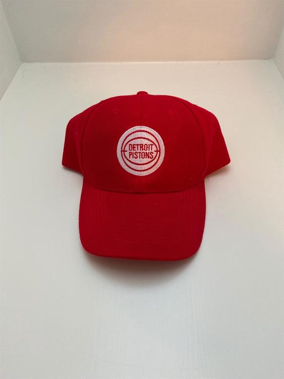 pistons hat