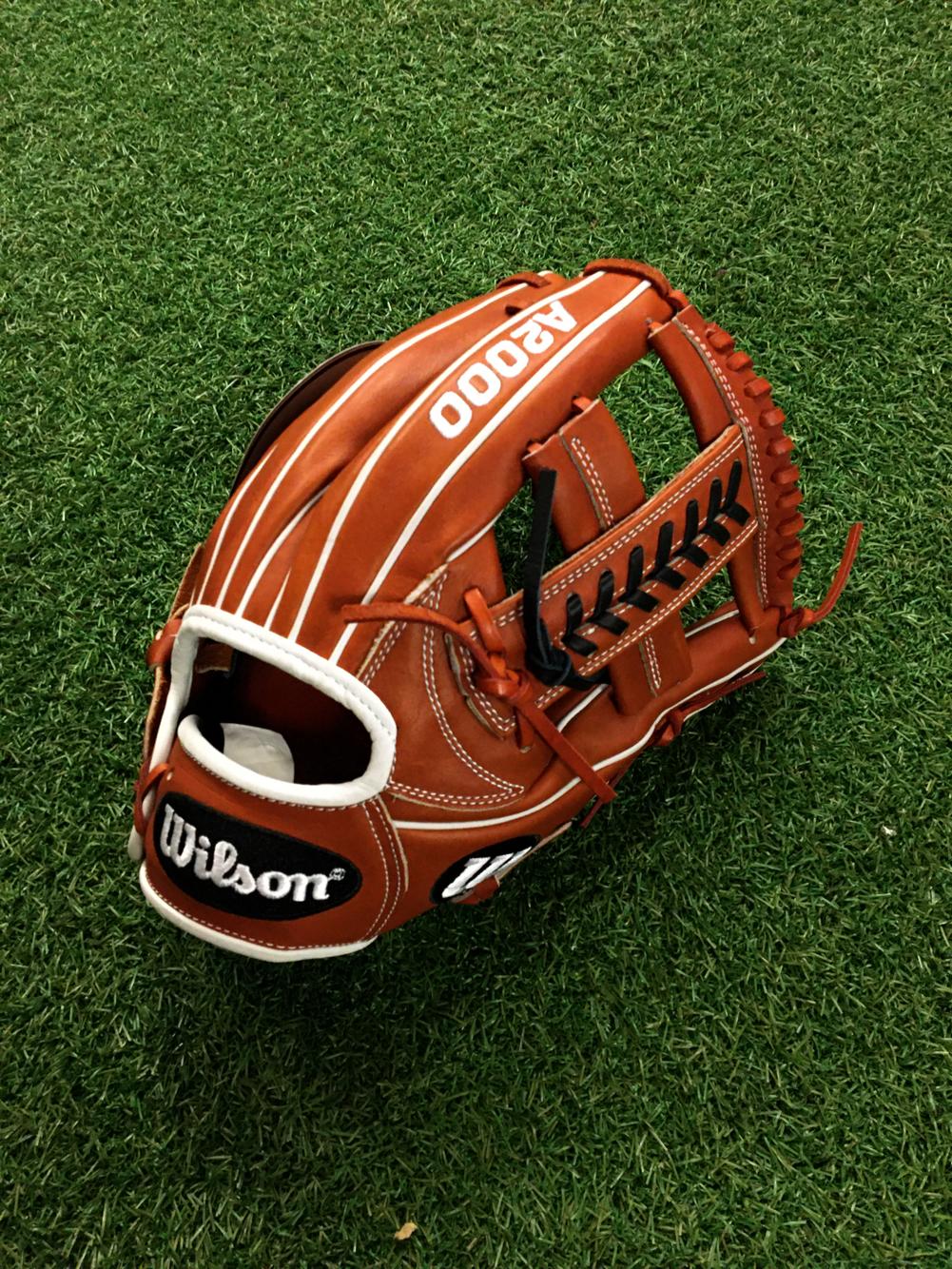 New 2020 Wilson A2000 1785 11.75" Baseball Glove SidelineSwap