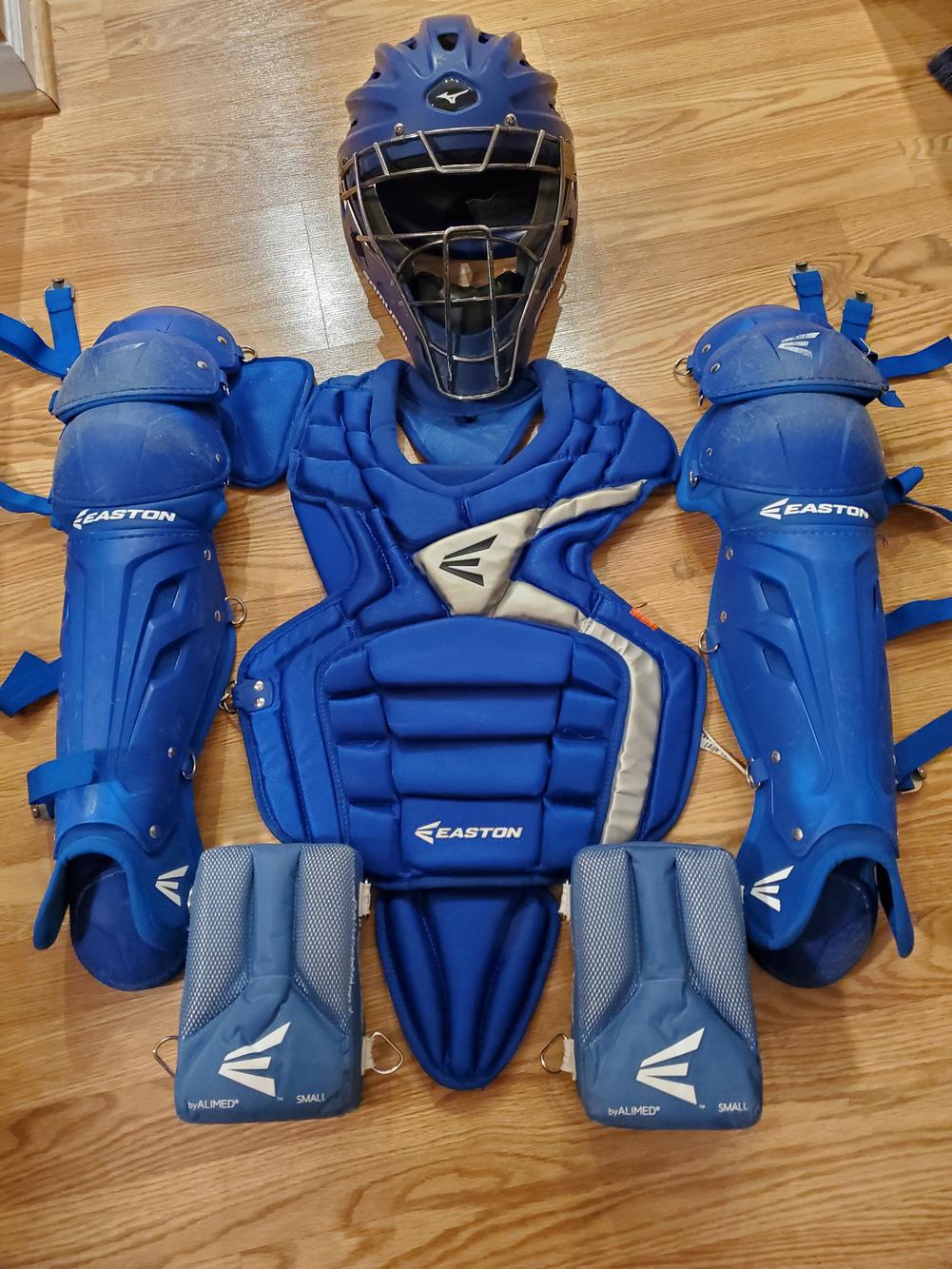 Catcher's Set Easton M7 Shins,Easton Mako chest,Mizuno Samurai mask,knees savers SidelineSwap