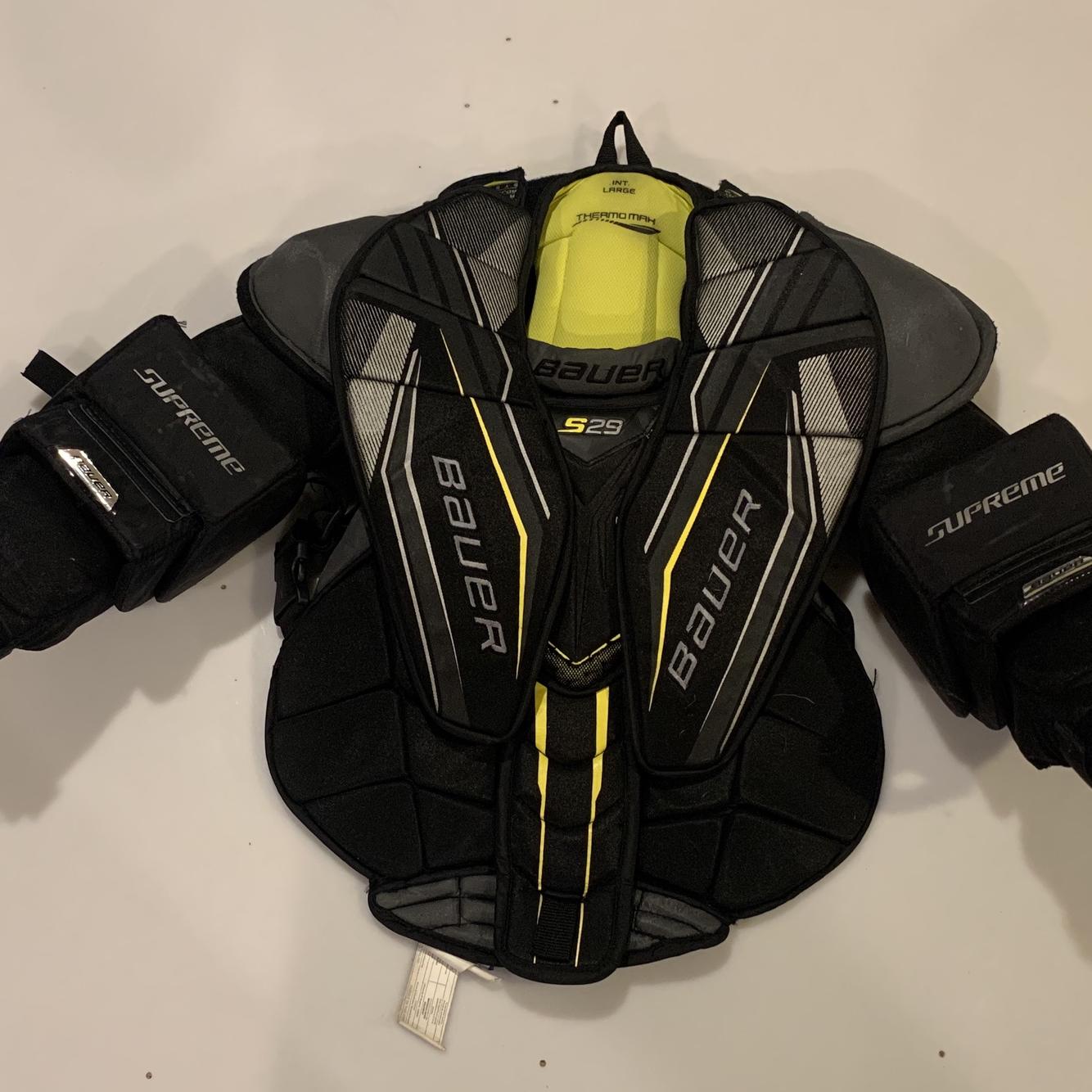 Intermediate Large Bauer Supreme S29 Goalie Chest Protector SidelineSwap