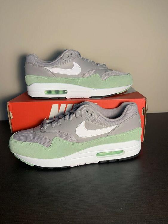 fresh nike shoes