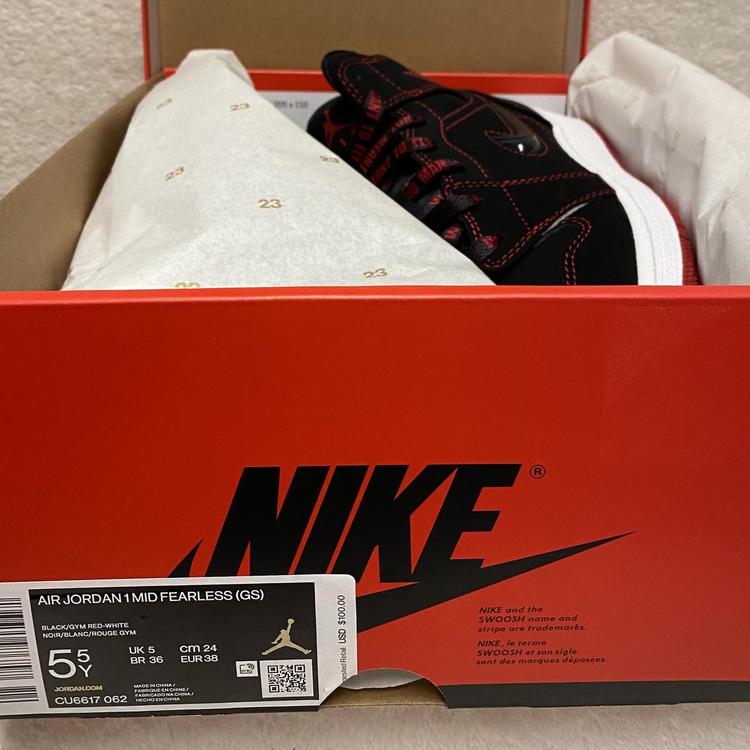 size 5.5 jordan 1