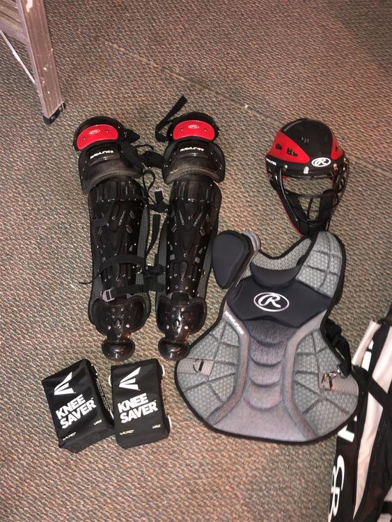 Rawlings Full Catchers Gear With Boombah Rolling Catchers Bag 300 on