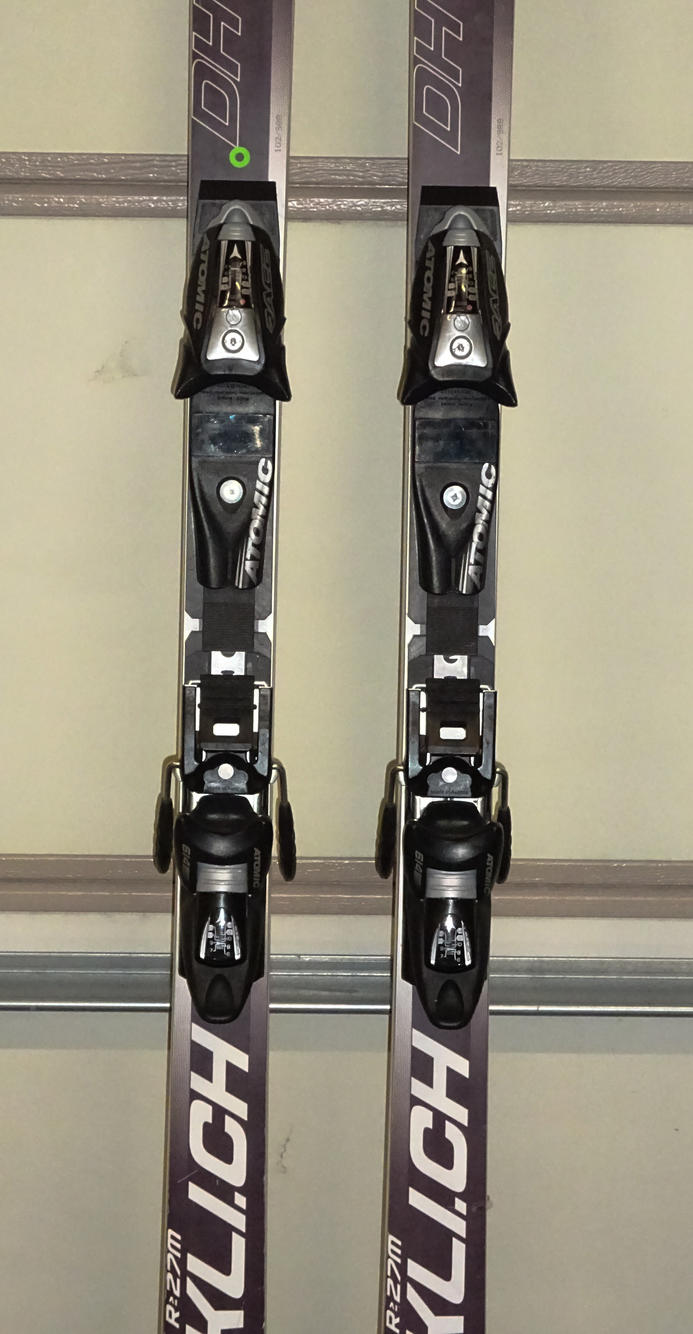 RareStockli World Cup Downhill Junior w/Atomic Race 614(Din 614) Skis