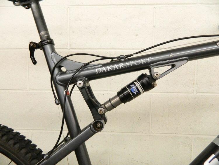 jamis dakar sport mountain bike