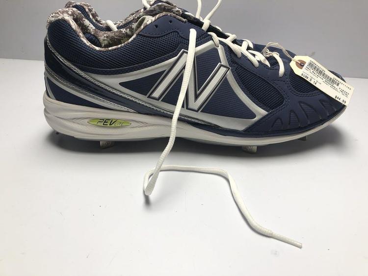 baseball tennis shoes