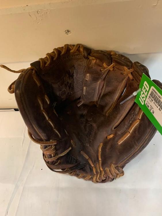 wilson yak softball glove