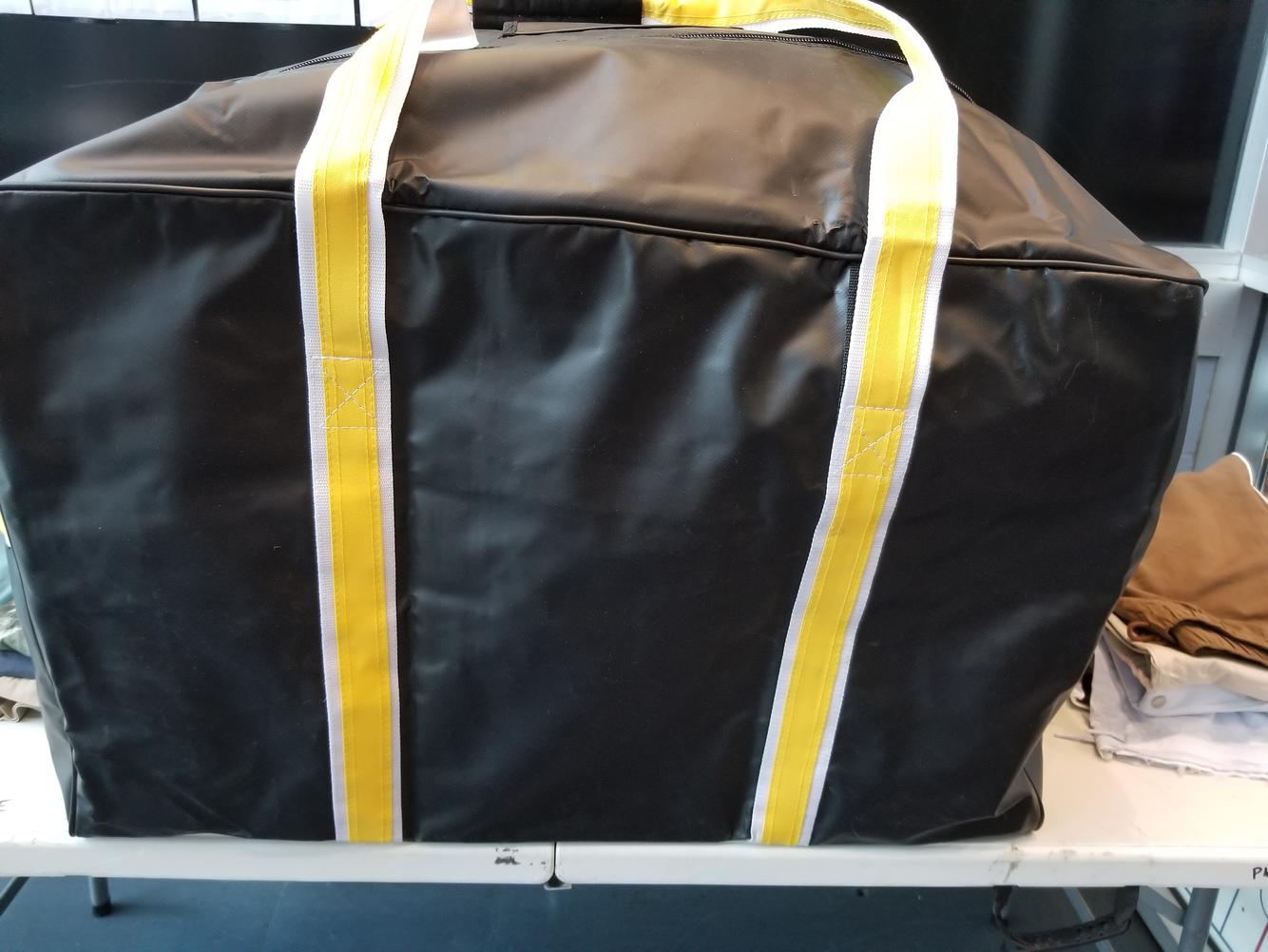 New LOWRY PRO TARPAULIN PLAYER BAG 32 X 18 X 21 SidelineSwap