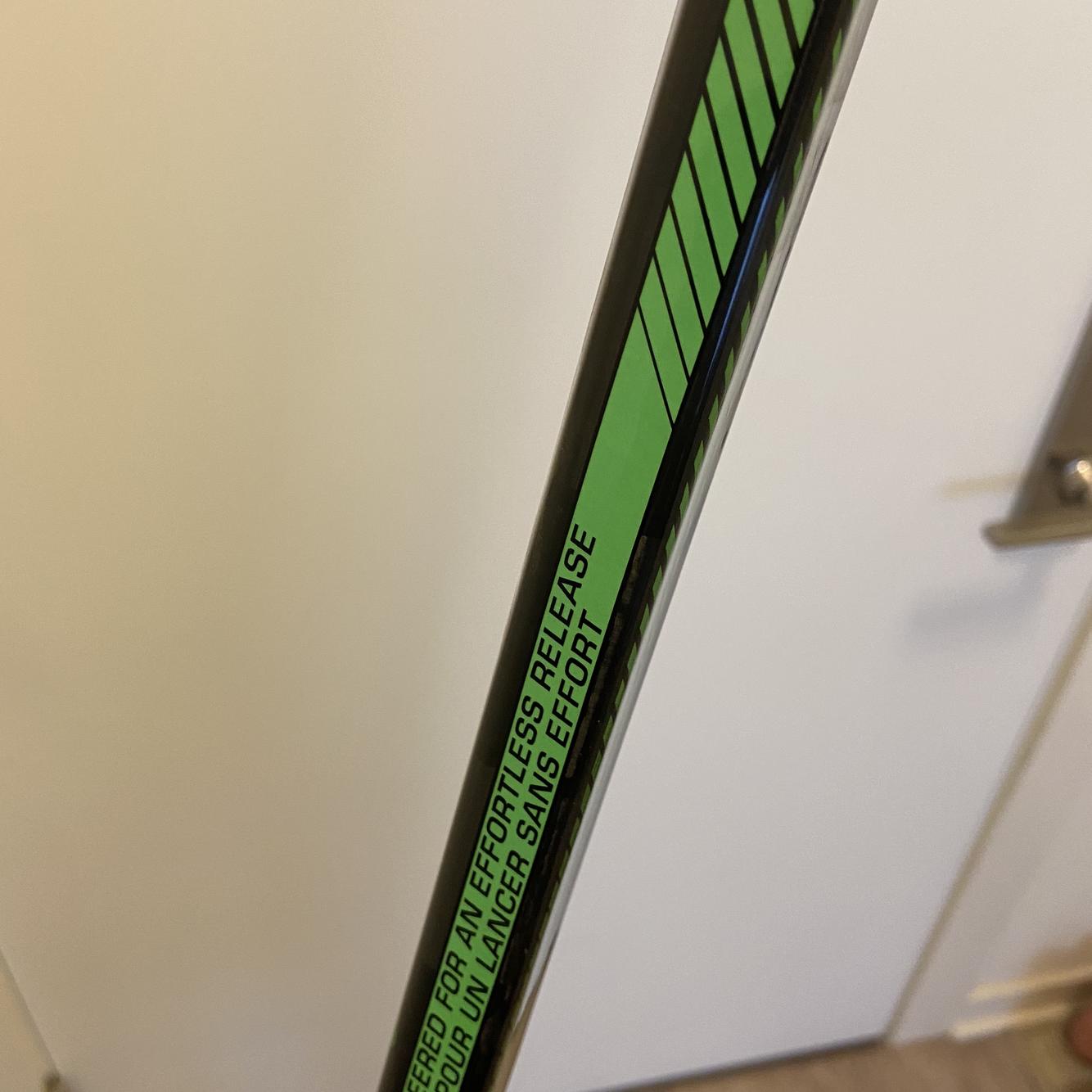 New Bauer Nexus ADV RH Right Handed 87 Flex Hockey Stick Hole In Blade